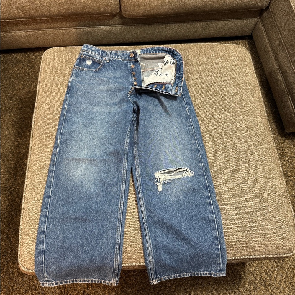 Free People Blue Ankle Cropped Jeans with Distressed Details